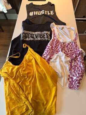 Women’s Tank Top bundle - Summer Essential